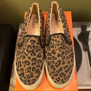 American Eagle Leopard shoes